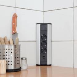Rohová predlžovačka 3 x 250V, 16A 2 x USB, 2,1A hliníkové telo