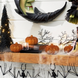 Halloweenska tekvicová dekorácia - 5,2 cm - pena - glitorová - 4 ks / balenie
