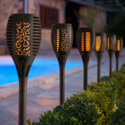 LED solárna lampa - zapichovacia - efekt plameňa - 12 žltých LED - plast - čierna - 10 x 58 cm